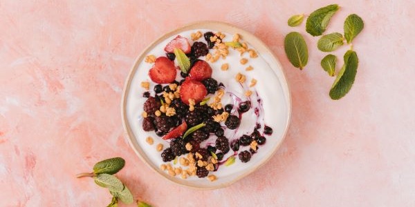 Recept: Aardbei yoghurtbowl met collageen